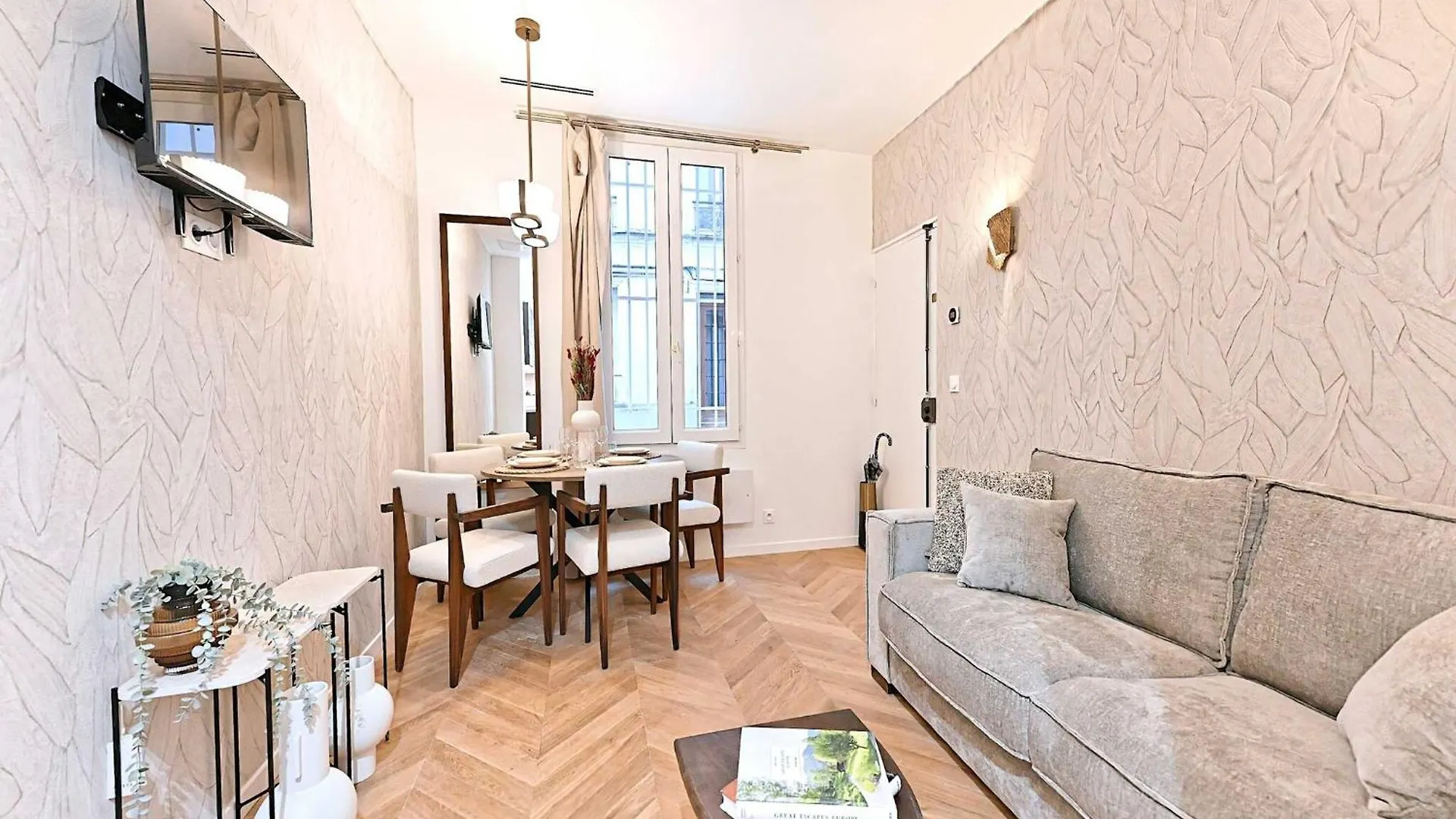 New Flat With Ac Porte Maillot Arc De Triomphe Paris 0*,  Frankrig