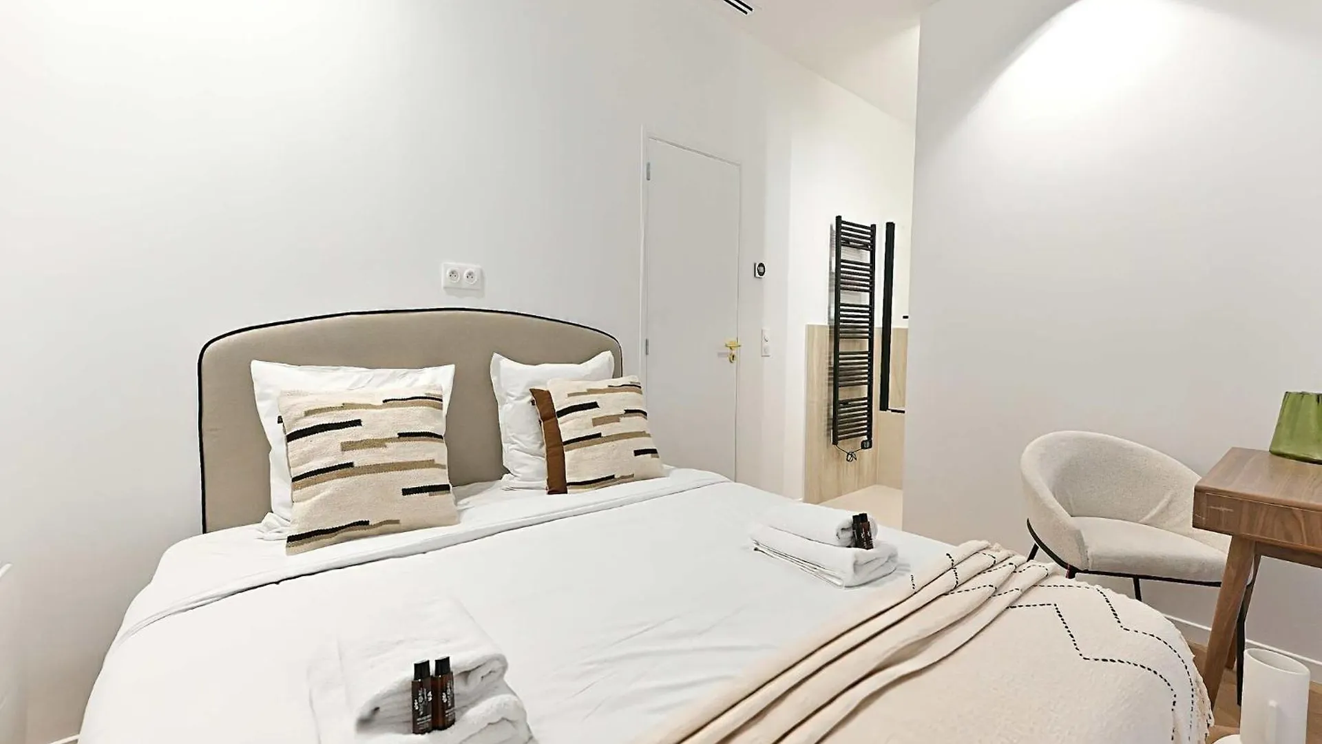 New Flat With Ac Porte Maillot Arc De Triomphe Paris Apartment